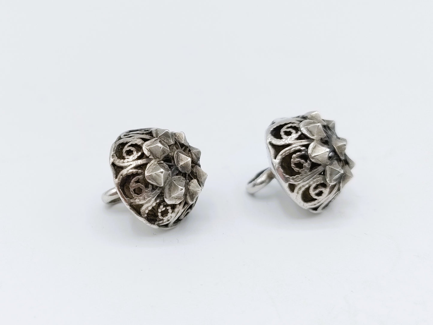 2 Silver buttons, 18th century