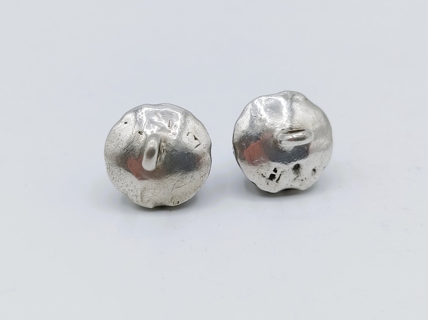2 Silver buttons, 18th century