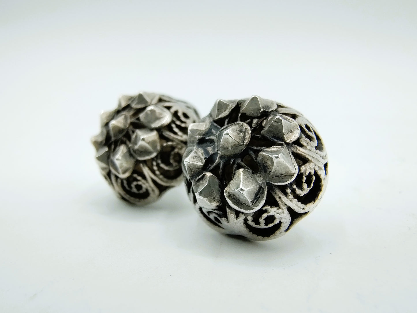 2 Silver buttons, 18th century