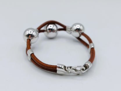 Leather bracelet with silver balls and clasp, Italy, 19 cm