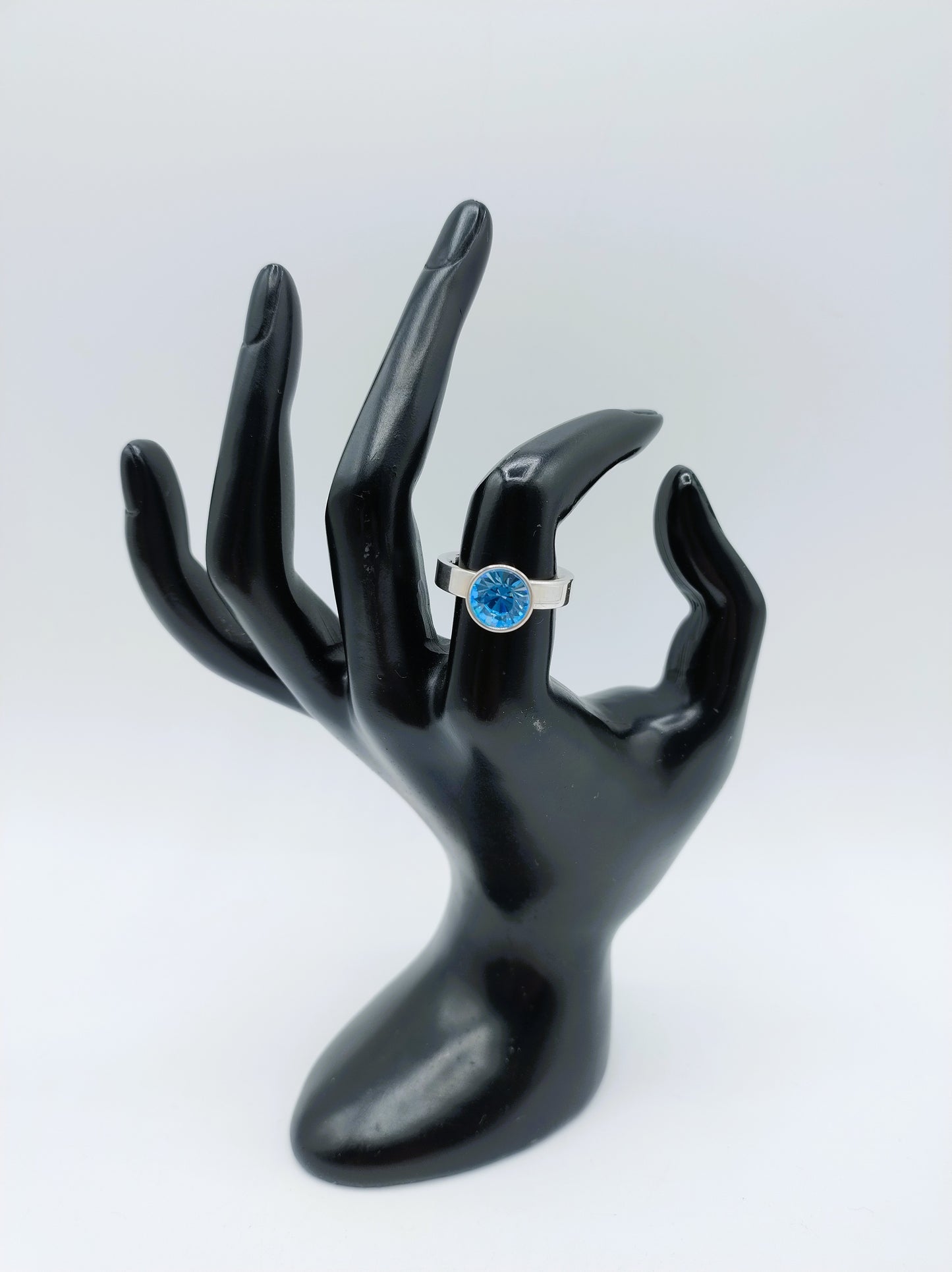Silver ring with amethyst, Amsterdam, 18 mm