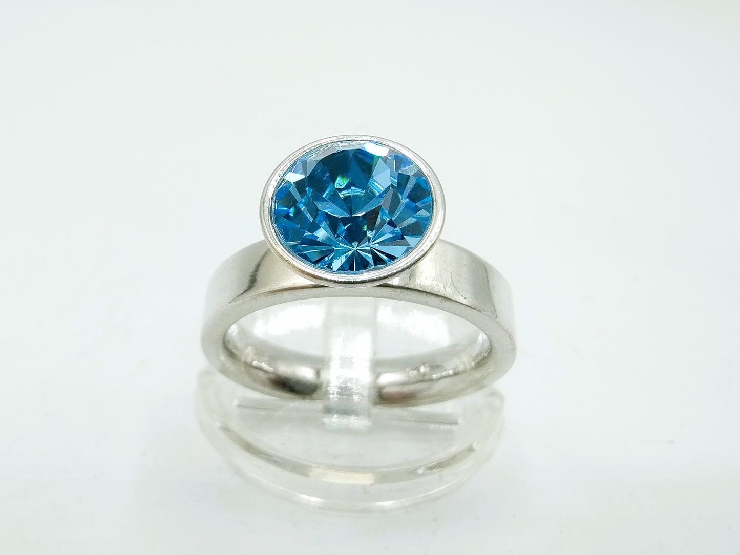 Silver ring with amethyst, Amsterdam, 18 mm