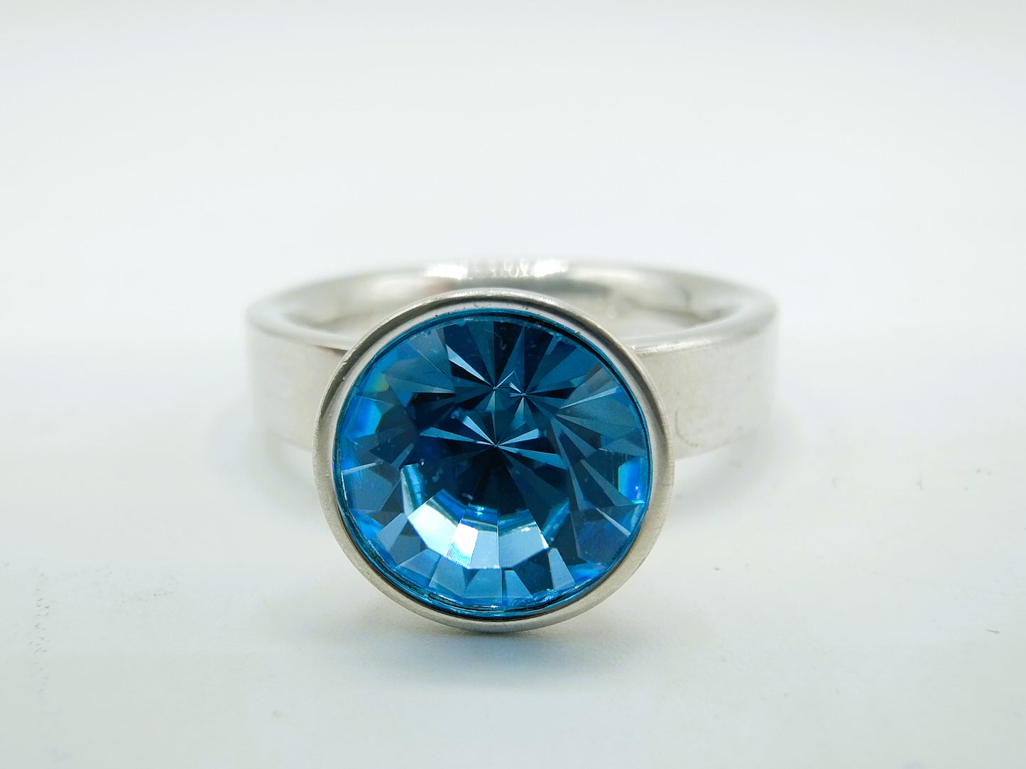 Silver ring with amethyst, Amsterdam, 18 mm