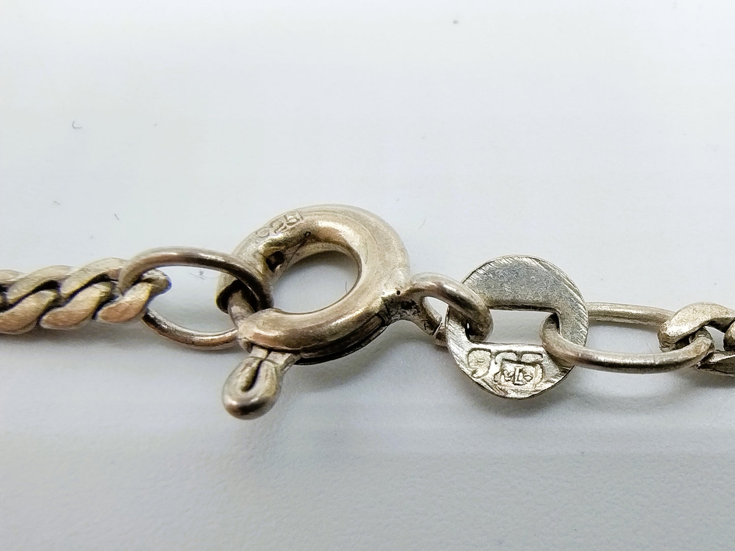 Silver necklace with pendant, 44 cm