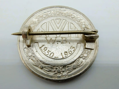 Silver coin brooch, wedding dedication, from Kempen &amp; Begeer, Zeist