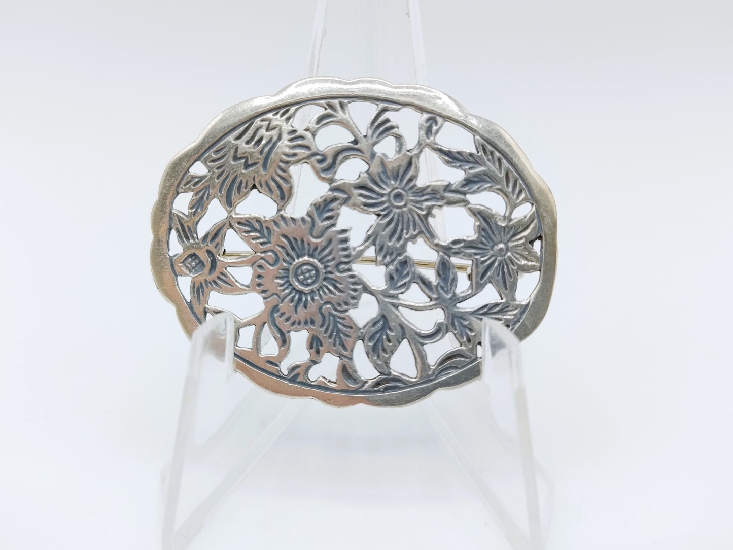 Silver brooch, GJ van den Bergh, Schoonhoven