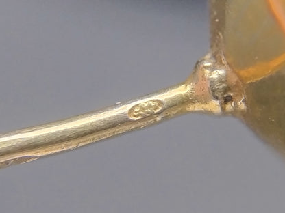 Antieke gouden mutsenspelden, A.E. Monasch, Hilversum