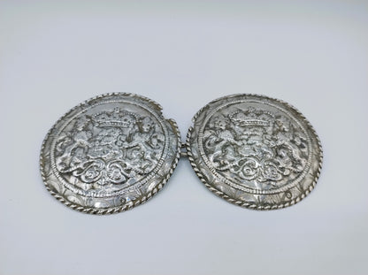 Antieke zilveren broekstukken, Zeeuwse streekdracht, Walcheren, 1869
