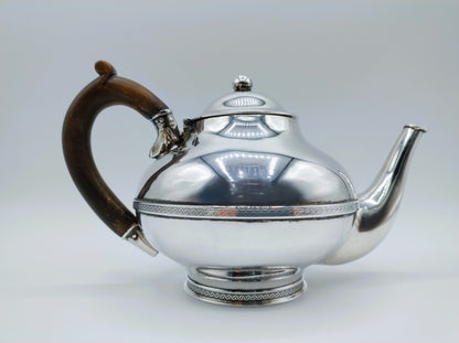 Zilveren theepot, Fa. Lang & Koops, Rotterdam, 1863