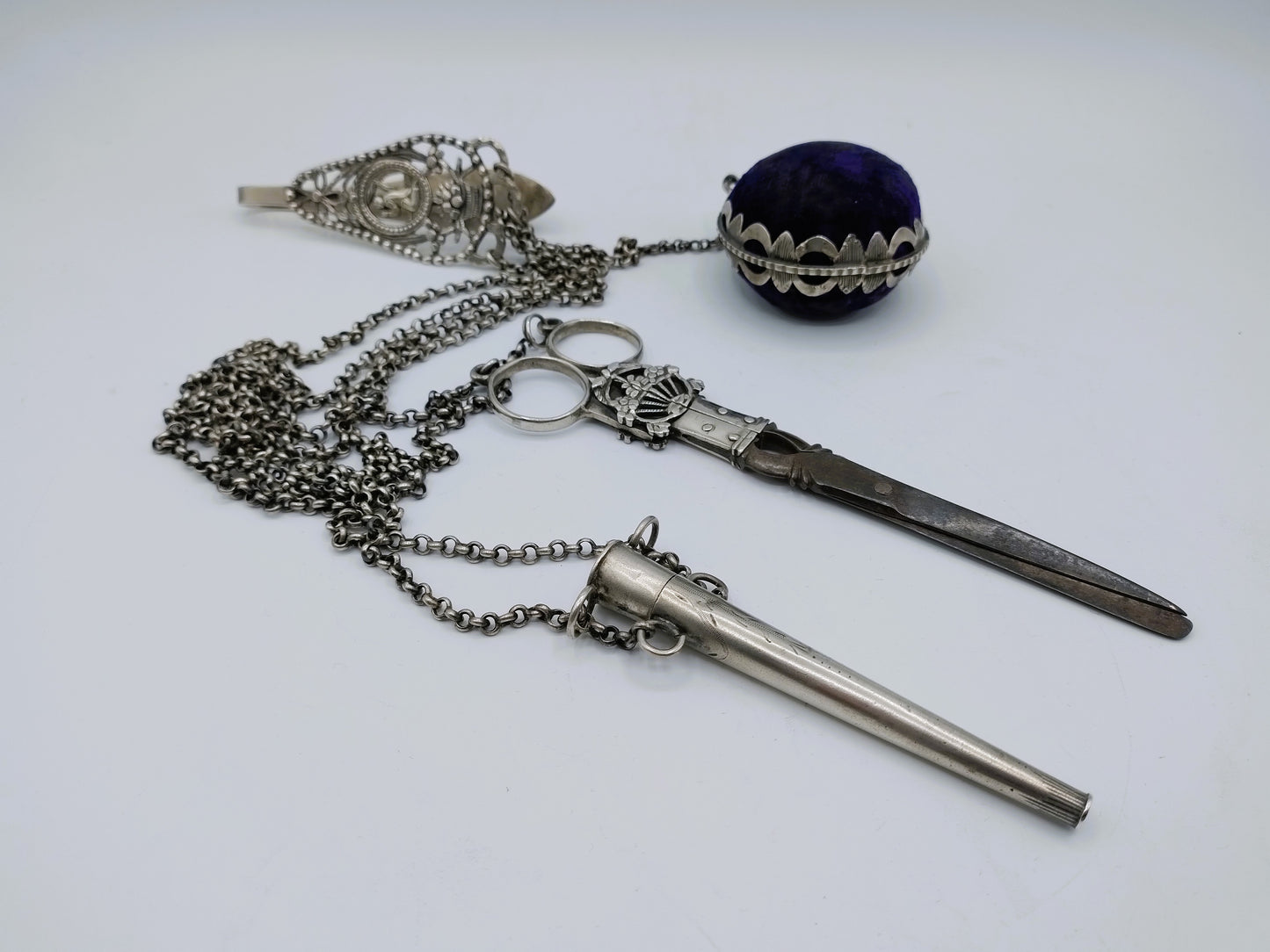 Zilveren Friese Chatelaine, 18e eeuws