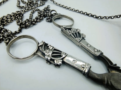 Zilveren Friese Chatelaine, 18e eeuws