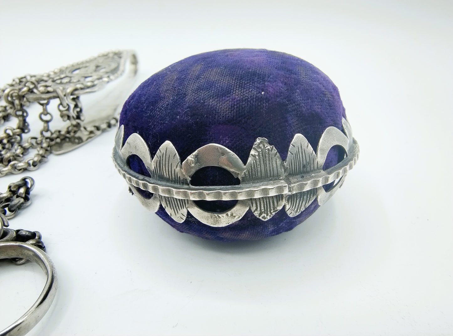 Zilveren Friese Chatelaine, 18e eeuws