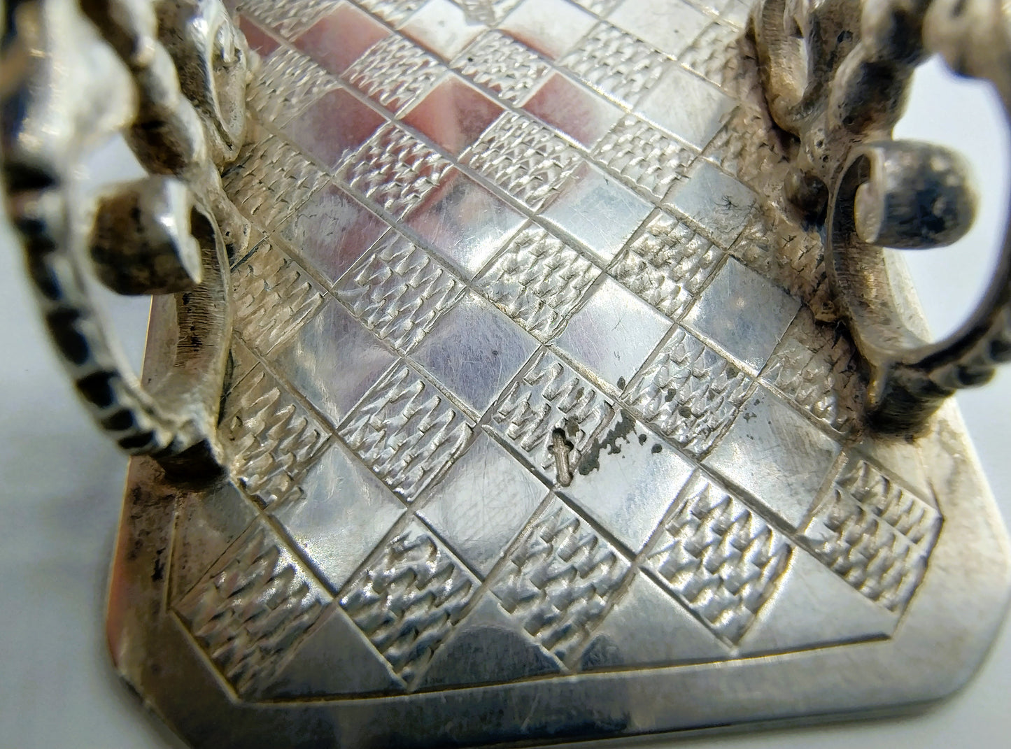 Zilveren miniatuur schommel, J.S. Zwanenburg en Zn, Sneek, ca. 1925