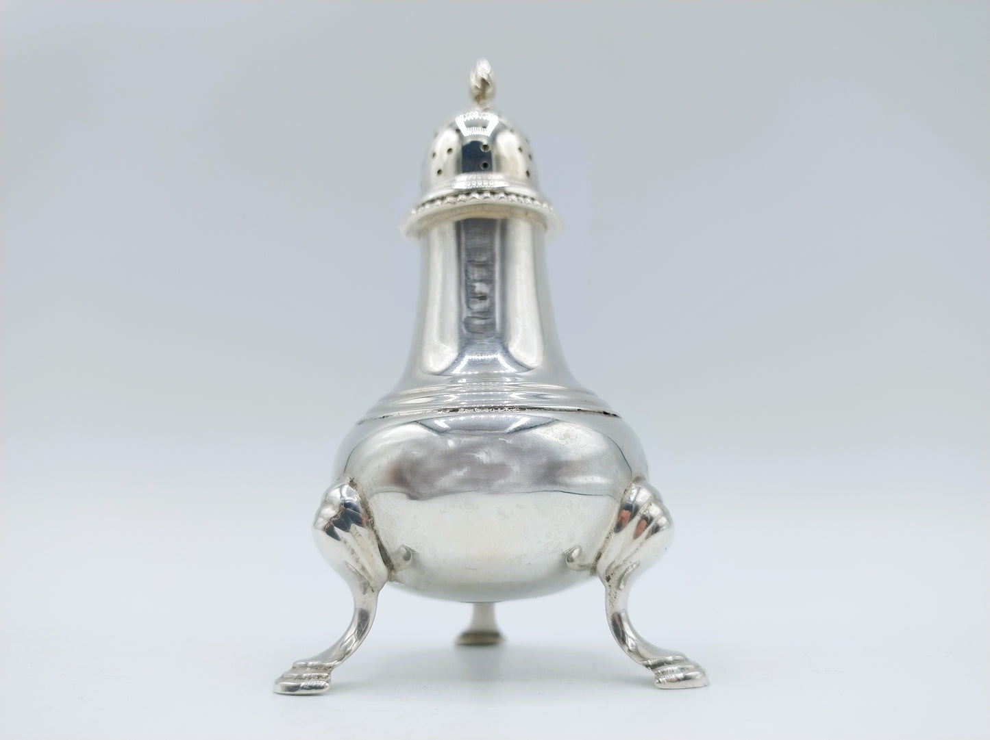 Silver shaker, E. Barnard &amp; Sons Ltd, London, 1972