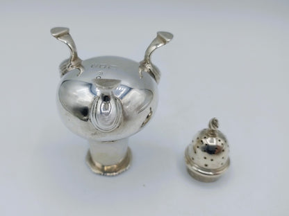 Silver shaker, E. Barnard &amp; Sons Ltd, London, 1972