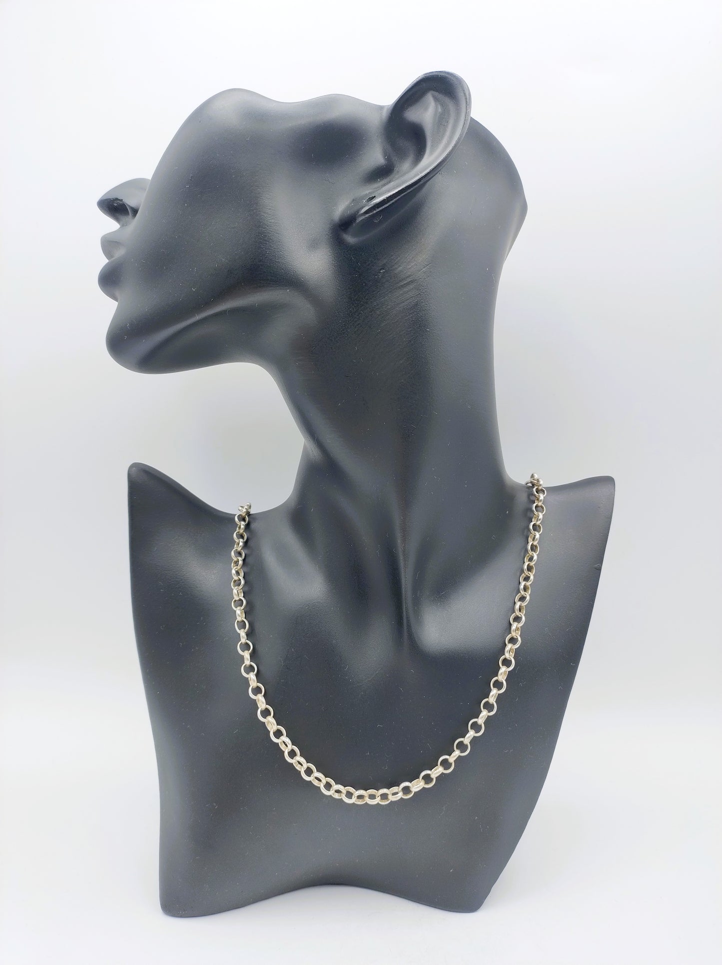 Silver jasseron chain, 61 cm.