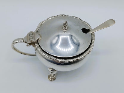 Silver mustard pot with spoon, E. Barnard &amp; Sons Ltd, London, 1977