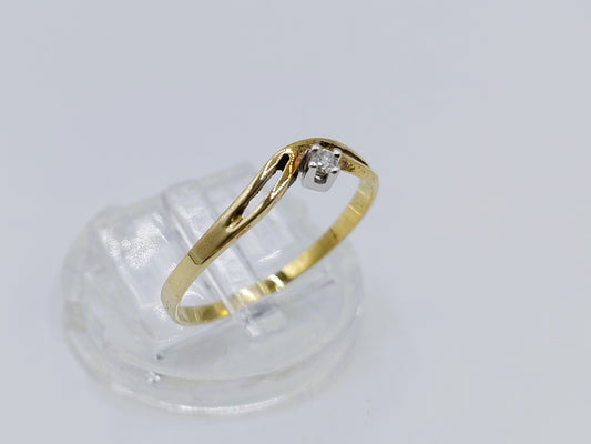 Gouden ring met diamant, 0,03 ct, 17.75 mm