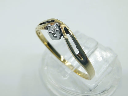 Gouden ring met diamant, 0,03 ct, 17.75 mm