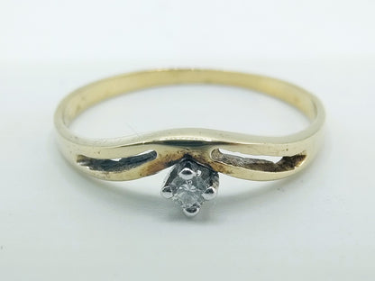 Gouden ring met diamant, 0,03 ct, 17.75 mm
