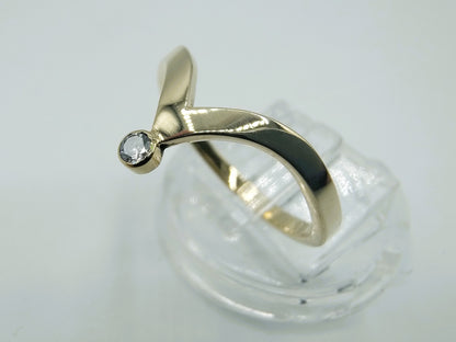 Gouden ring met diamant, 0,03 ct, 18 mm