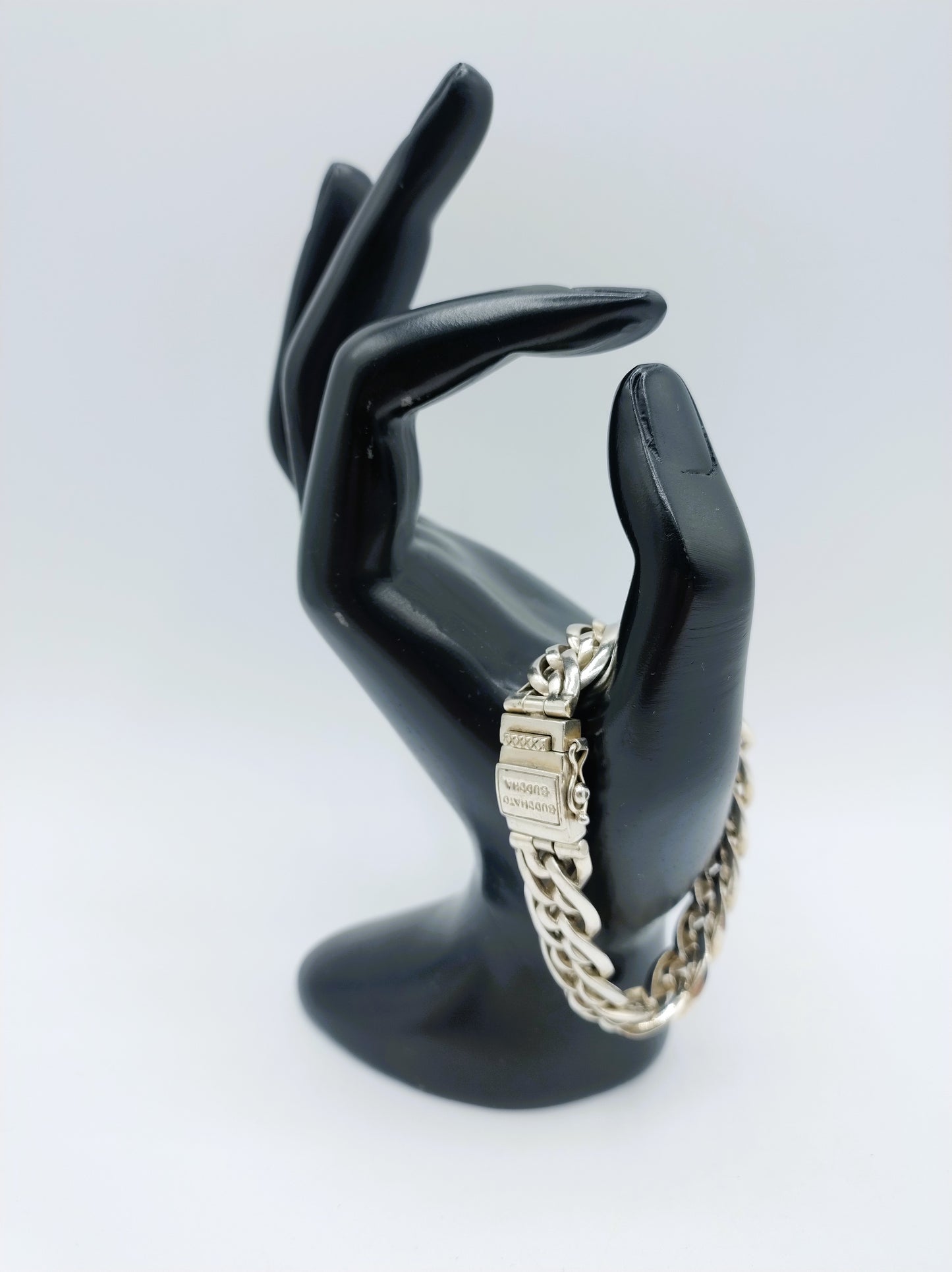 Silver bracelet, buddha to buddha, 17.5 cm.