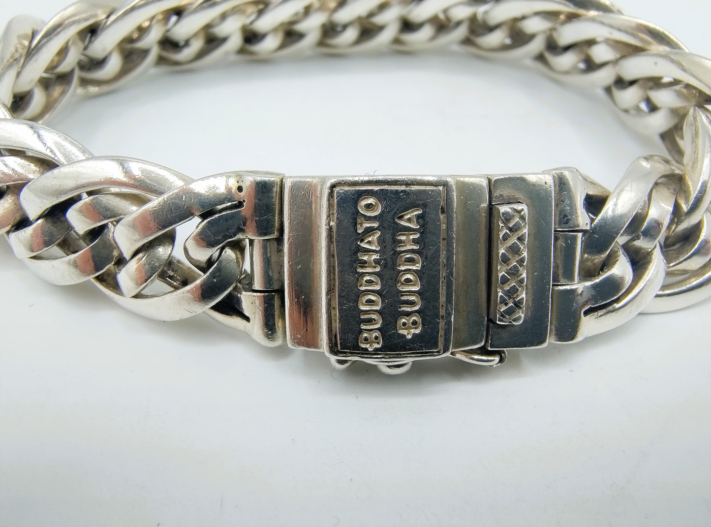 Silver bracelet, buddha to buddha, 17.5 cm.