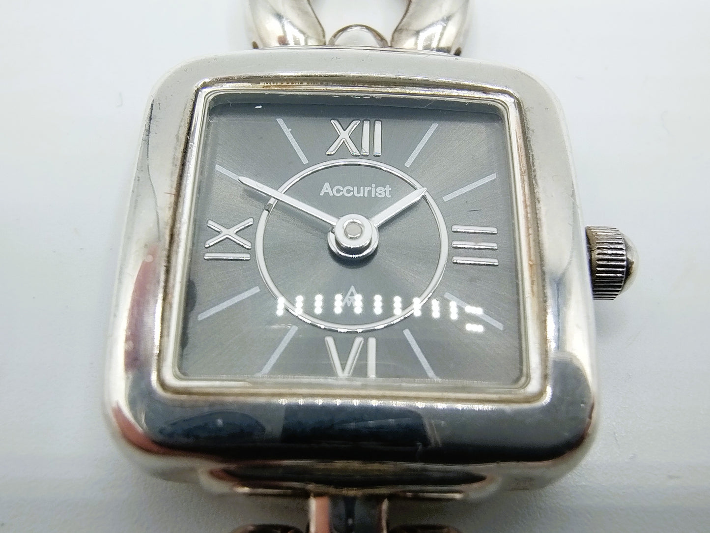 Silver ladies watch, Accurist, 19 cm