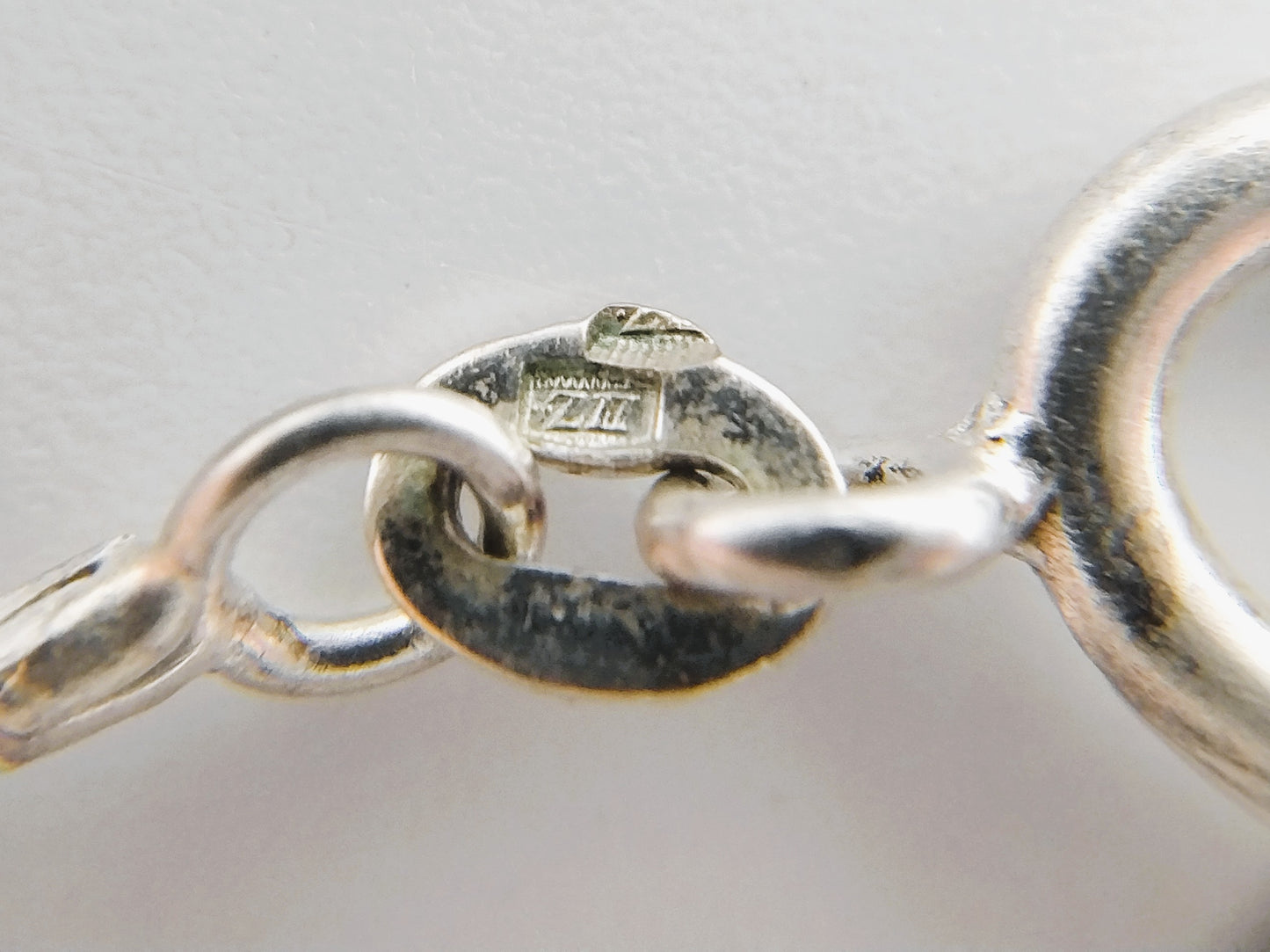 Silver necklace with pendant, jet, 40.5 cm