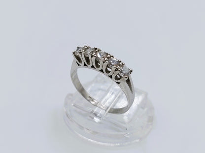 Zilveren ring met zirkonia, 17 mm