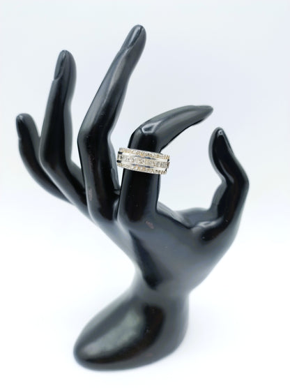 Silver ring set with zirconia, 17 mm