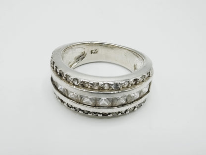 Silver ring set with zirconia, 17 mm