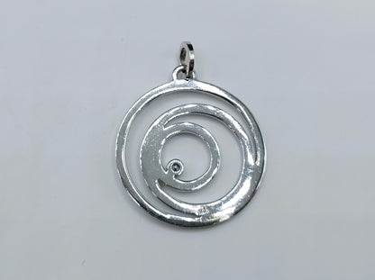 Silver design pendant with zirconia