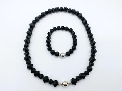 Gitten ketting + armband met zilveren magneet sloten