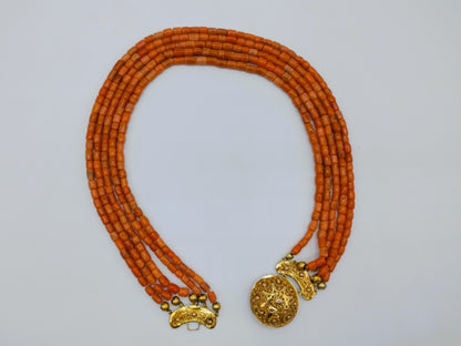 Antieke bloedkoralen ketting met gouden slot, 41-48 cm