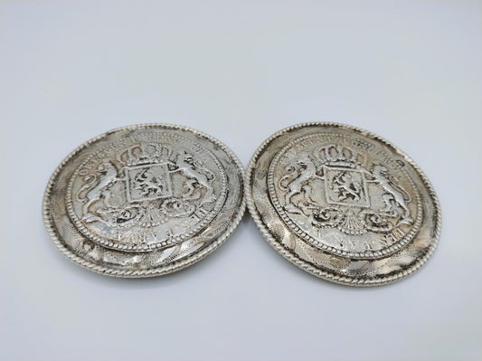 Antieke zilveren broekstukken, Zeeuwse streekdracht, Walcheren, 1902