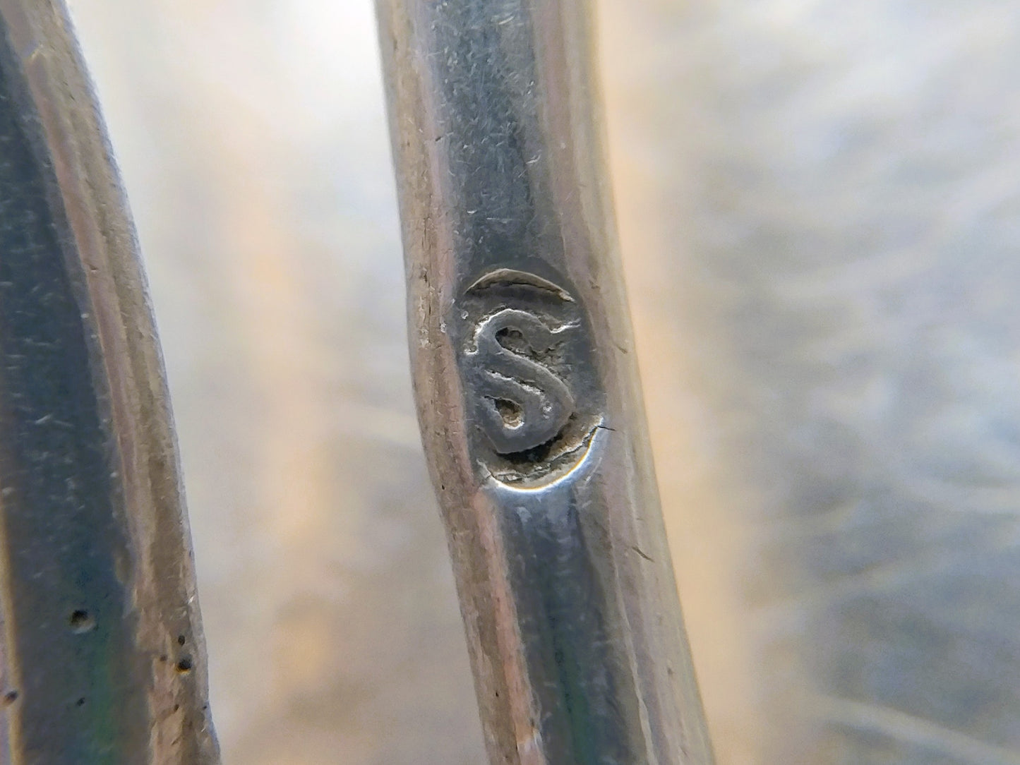 Antieke zilveren broekstukken, Zeeuwse streekdracht, Walcheren, 1902