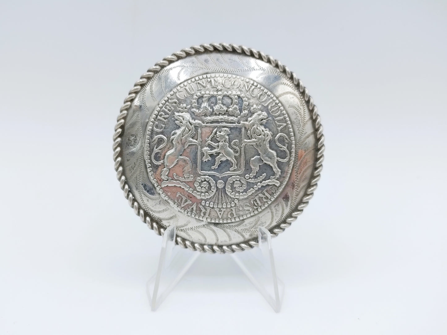 Zilveren broche van broekstuk Walcheren, C. Hoekstra Vos, Amsterdam