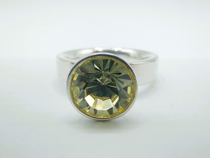 Zilveren ring met gele steen, 18 mm