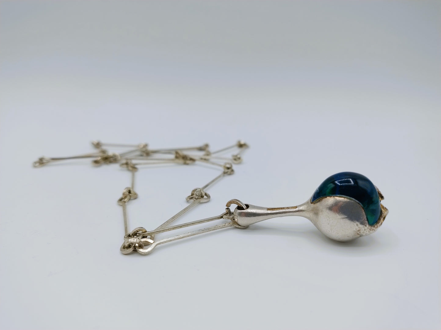 Zilveren ketting met 'Nectaris' hanger, Lapponia, Finland, 1980, 74 cm