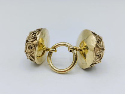 Goudvergulde zilveren keelknopen, Staphorst, ca. 1900