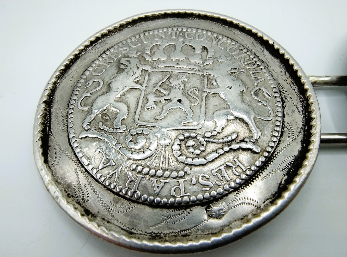 Antieke zilveren broekstukken, Zeeuwse streekdracht, Walcheren, ca. 1900