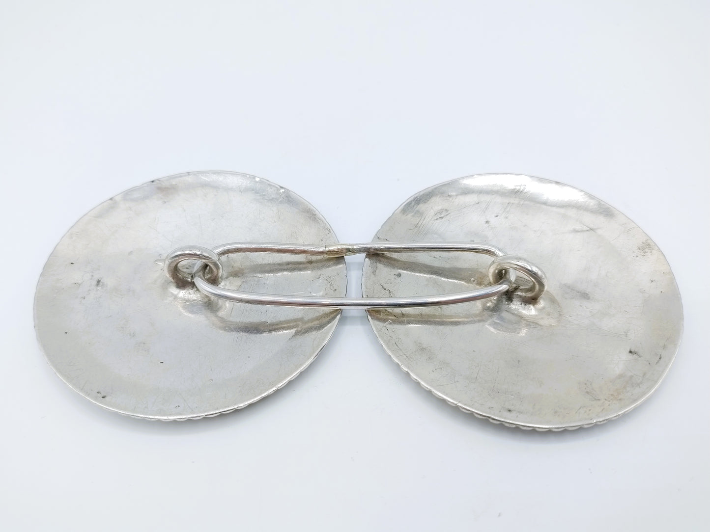 Antieke zilveren broekstukken, Zeeuwse streekdracht, Walcheren, ca. 1900