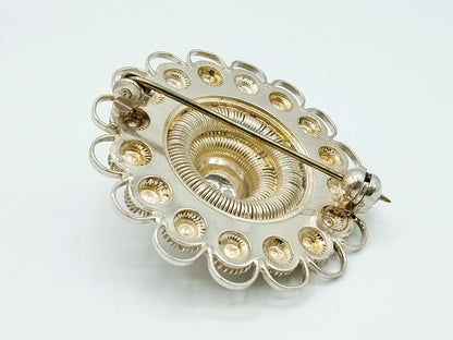 Silver Zeeland button brooch