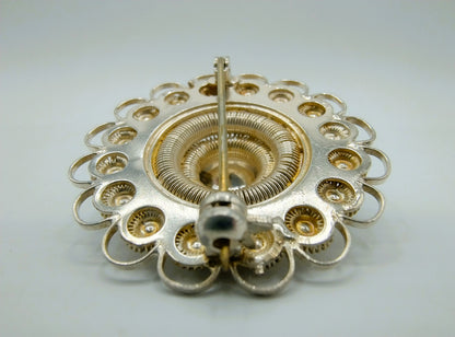 Silver Zeeland button brooch