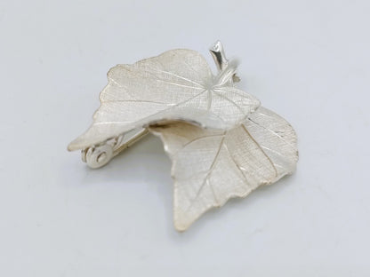 Silver leaf brooch, 925