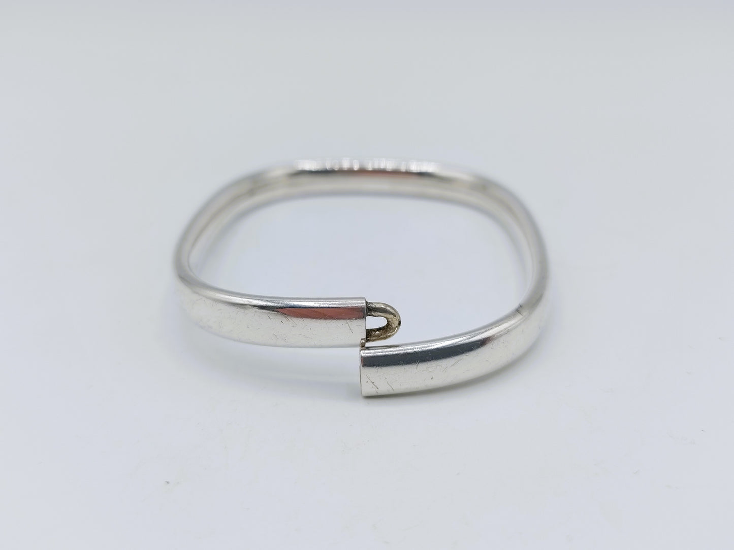 Silver slave bracelet, 835