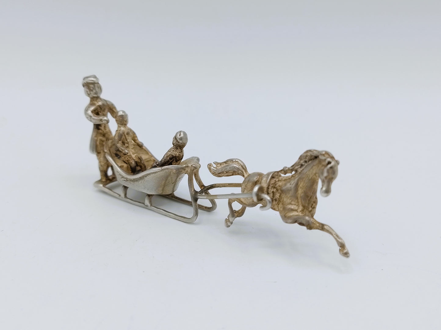Zilveren miniatuur slee met paard, C.A. Stout, Rotterdam, ca. 1975