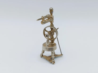 Zilveren miniatuur spinnewiel, C.A. Stout, Rotterdam, 1976