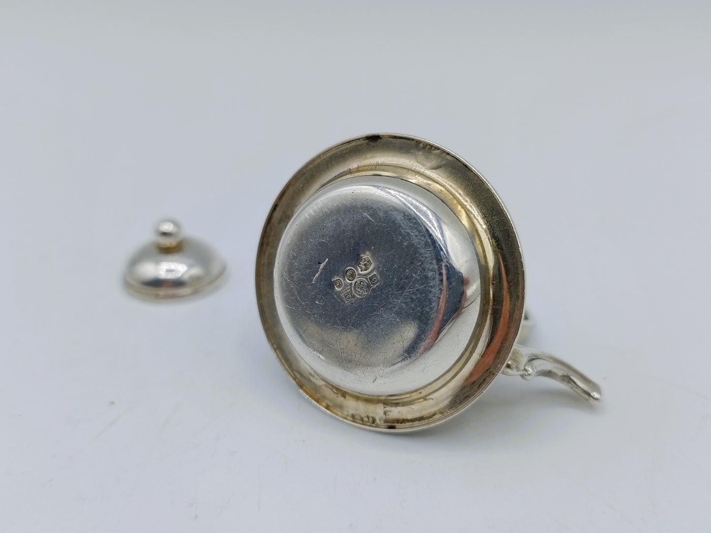 Zilveren miniatuur theeketel, B. Drost Gz, Rhenen, 1977